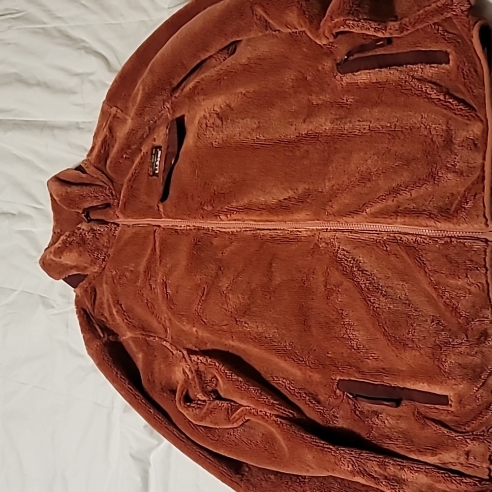 L.L.Bean womans Hi-pile fleece jacket size large  . Light red/brownish color.